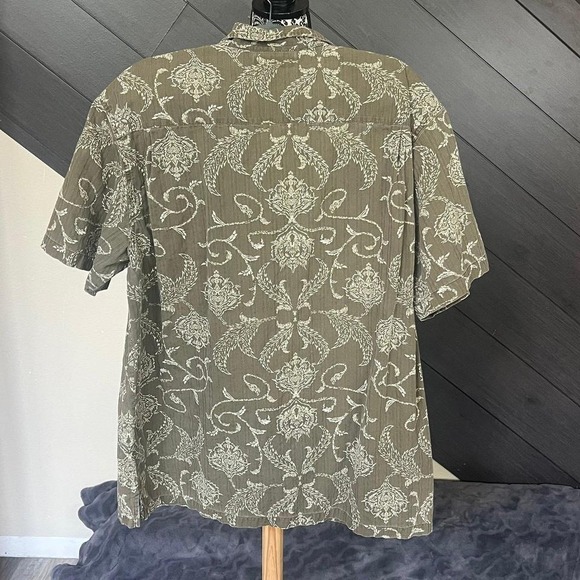 Columbia Short Sleeve Pattern‎ Button Down - Picture 3 of 6